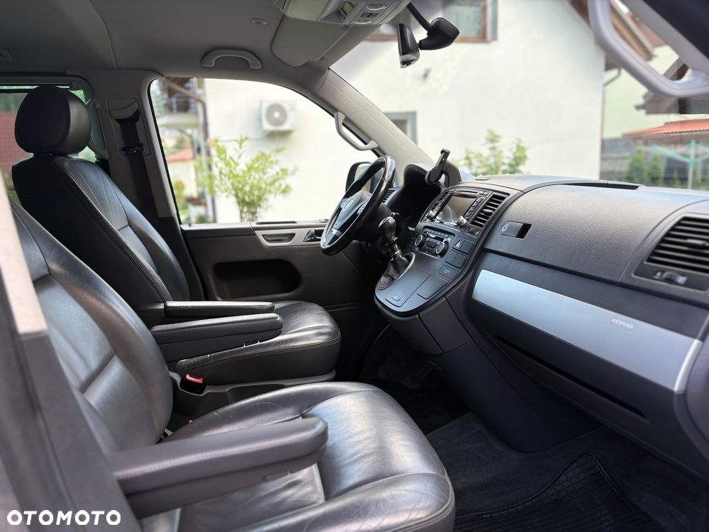 Volkswagen Multivan - 7