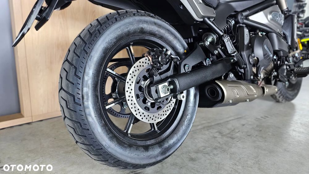 QJMOTOR SRV 700 - 22