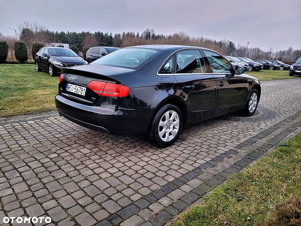 Audi A4 Limousine 2.0 TDI DPF Ambiente - 3