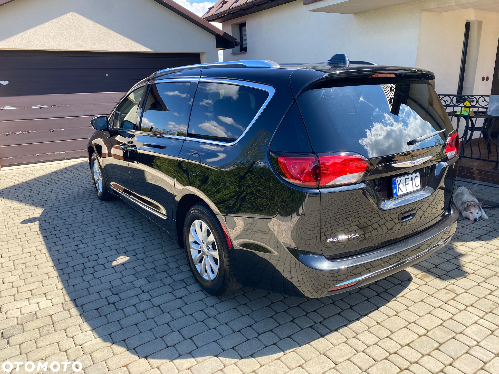 Chrysler Pacifica - 7