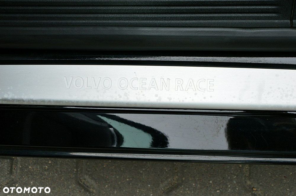 Volvo V40 - 25