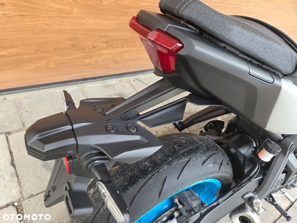 Yamaha MT - 17