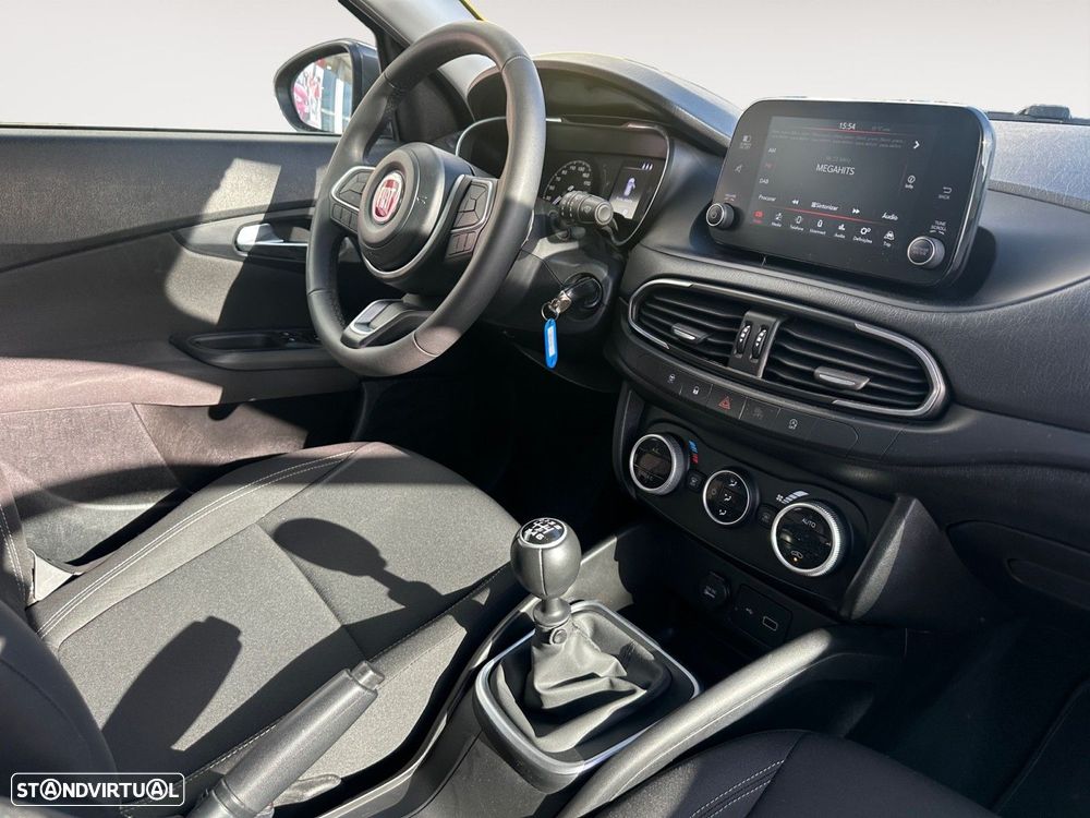 Fiat Tipo 1.6 MultiJet - 15