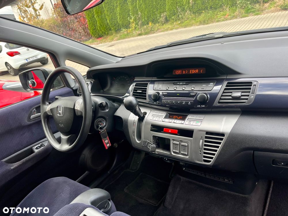 Honda FR-V - 17