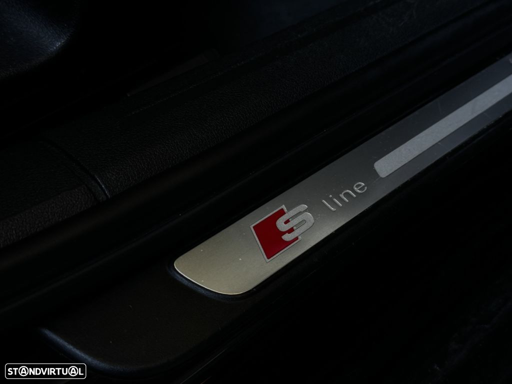 Audi A4 Avant 2.0 TDI Business Line S-line - 43