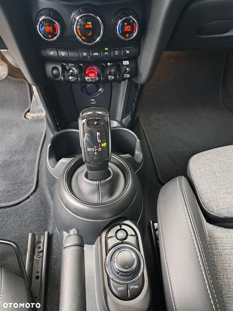 MINI Cooper Classic Trim - 30