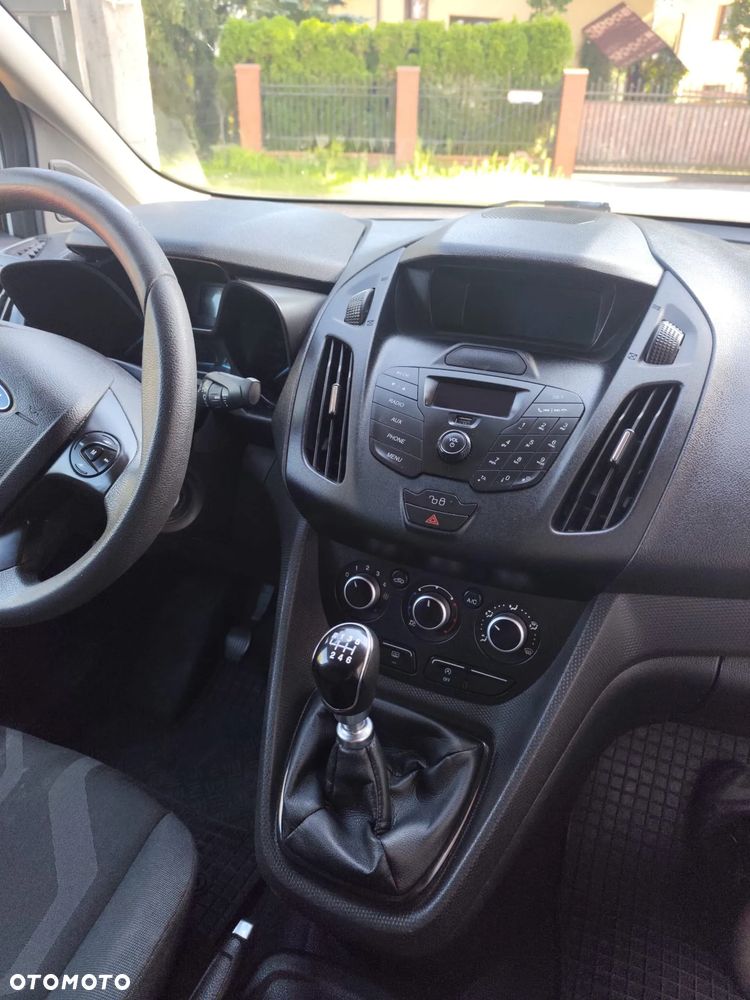 Ford Transit Connect - 8