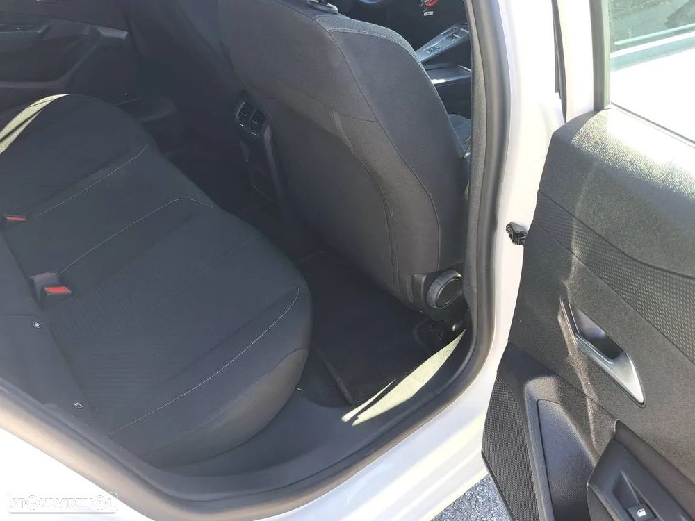 Peugeot 308 SW 1.5 BlueHDi Active EAT8 - 24
