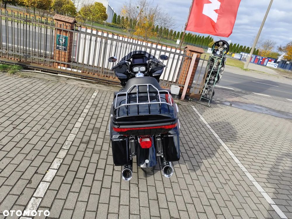 Harley-Davidson Touring Road Glide - 9