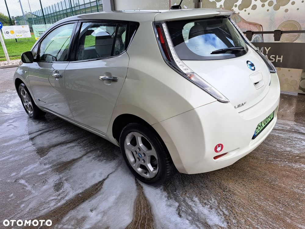 Nissan Leaf - 4