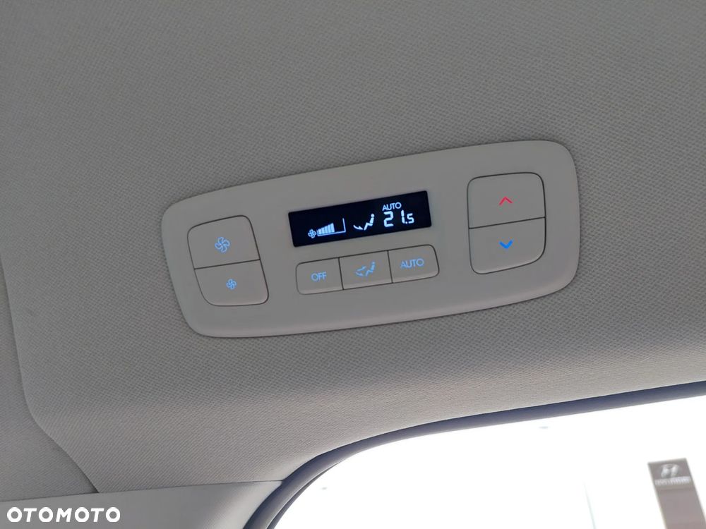 Hyundai Staria 1.6 T-GDI HEV Smart VIP - 31