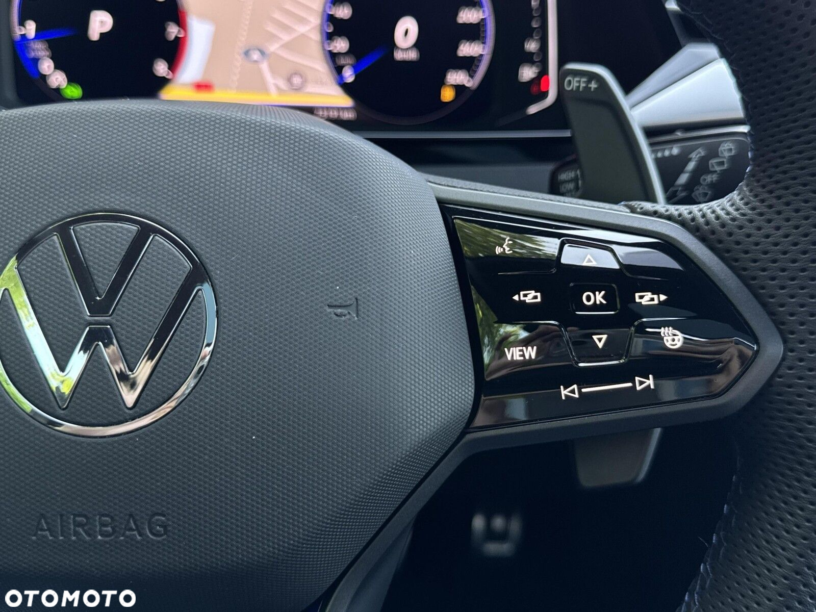 Volkswagen Arteon 2.0 TSI 4Motion R DSG - 18