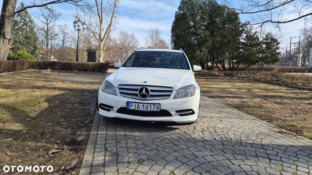 Mercedes-Benz Klasa C 220 CDI DPF Automatik BlueEFFICIENCY Avantgarde - 3