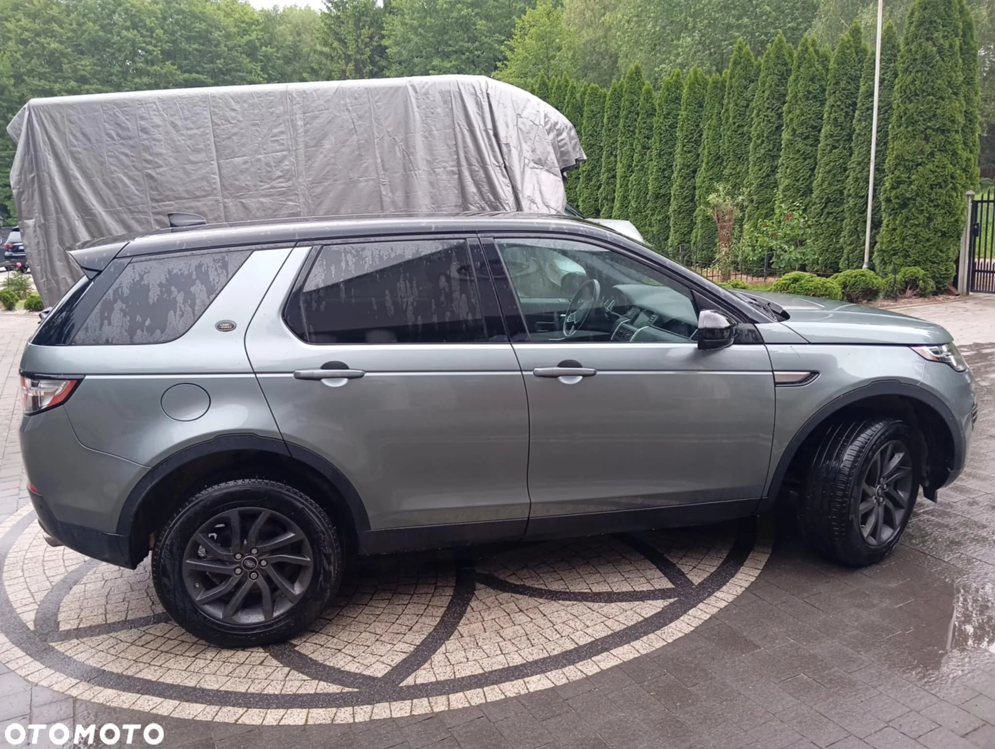 Land Rover Discovery Sport - 8