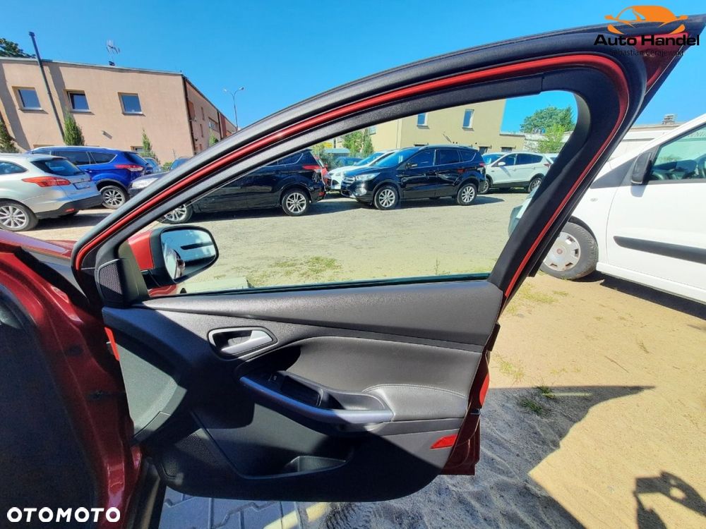 Ford Focus 1.6 EcoBoost Start-Stopp-System Titanium - 40