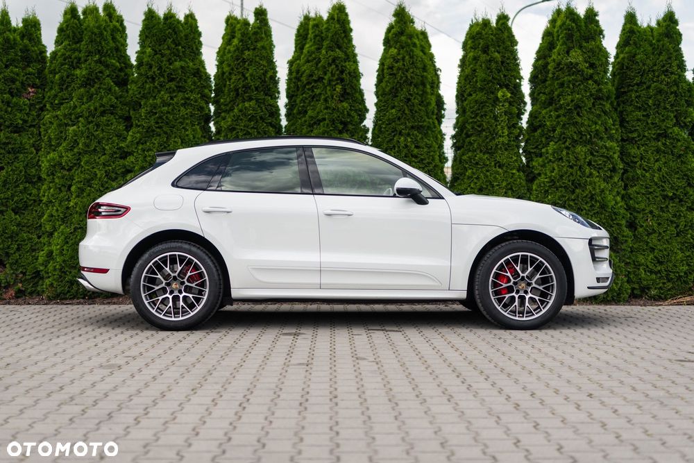 Porsche Macan - 3