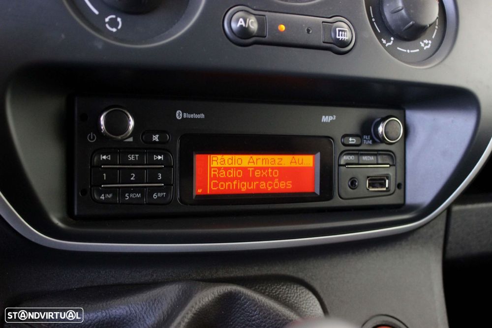 Renault Kangoo 1.5 DCI 75CV - 19