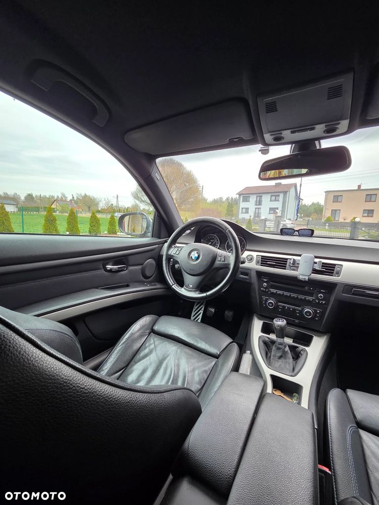 BMW Seria 3 320d - 10