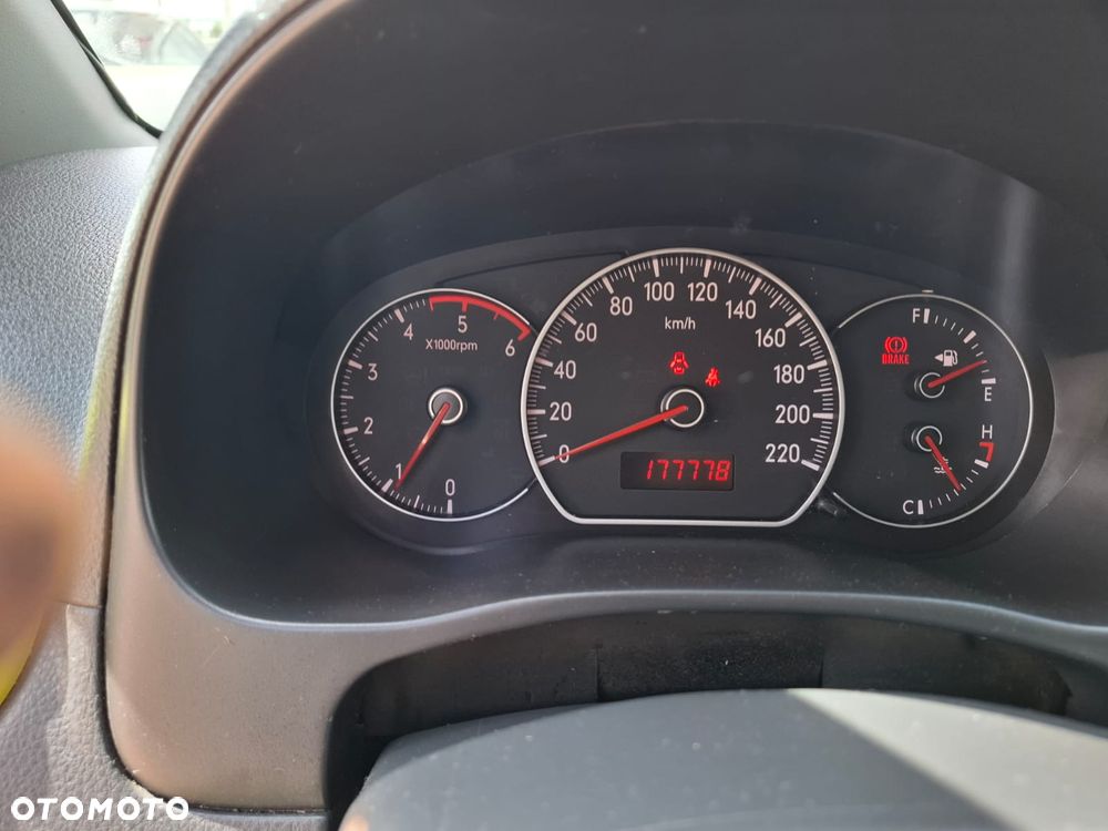 Suzuki SX4 1.9 DDiS DPF 4x2 Comfort - 12