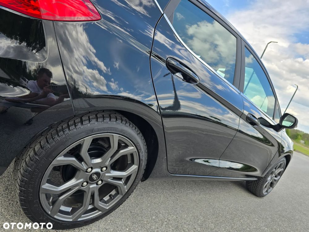 Ford Fiesta 1.1 S&S TITANIUM - 39