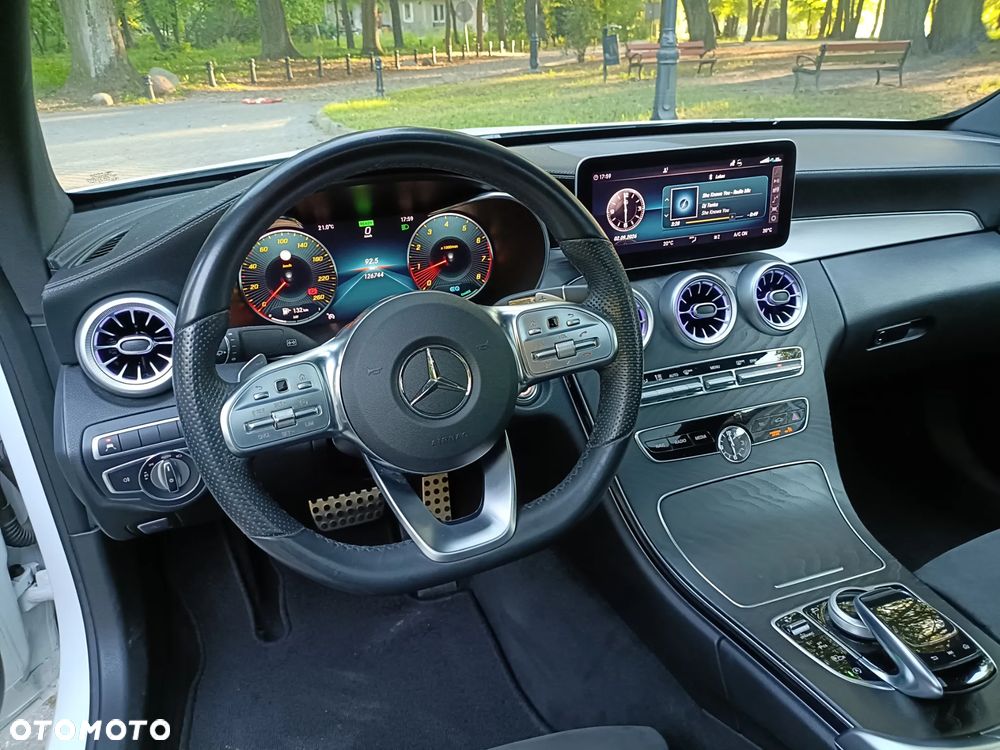 Mercedes-Benz Klasa C 200 4MATIC 9G-TRONIC - 23