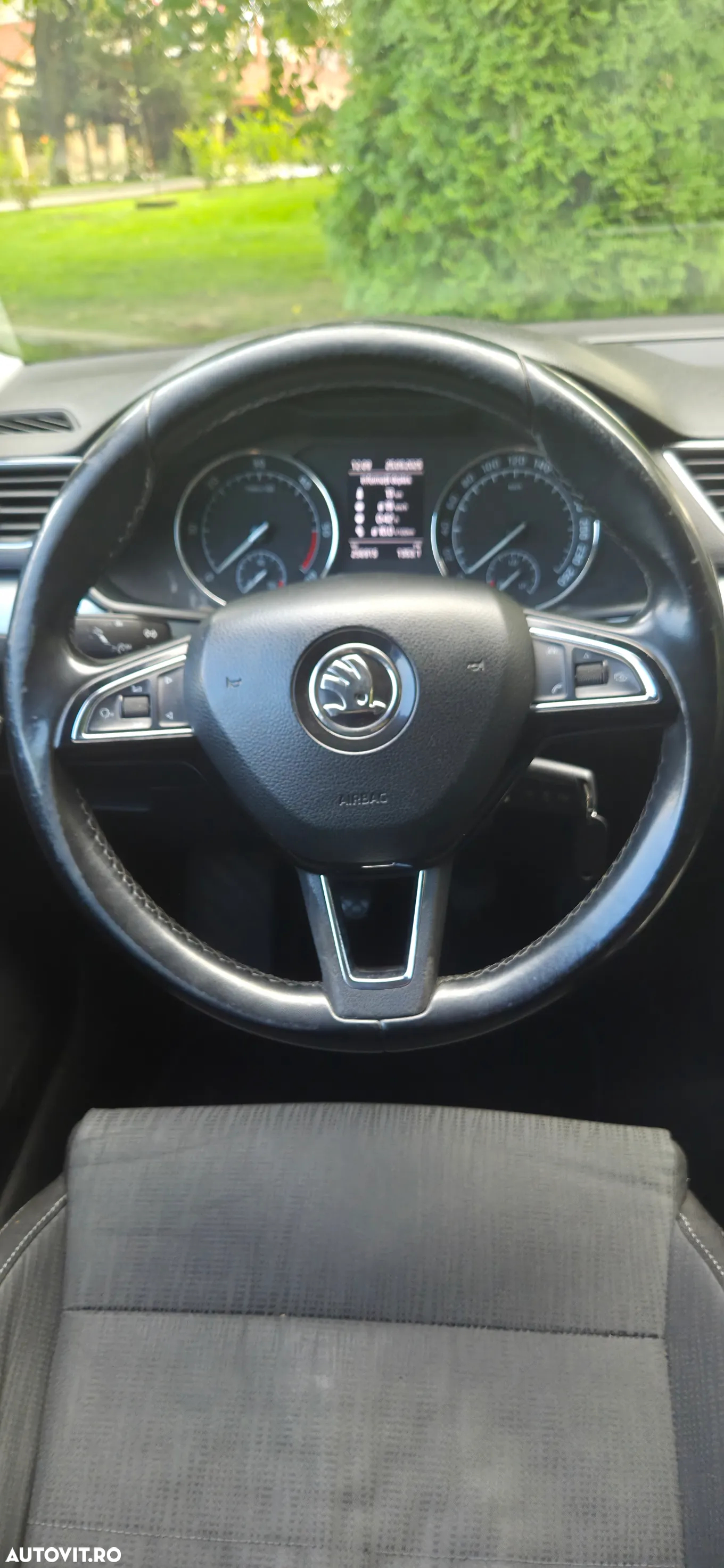 Skoda Superb 2.0 TDI Active - 14