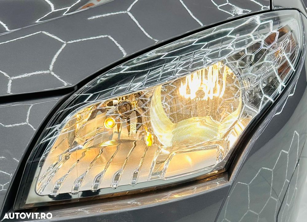 Renault Megane 1.6 16V 110 Dynamique - 10