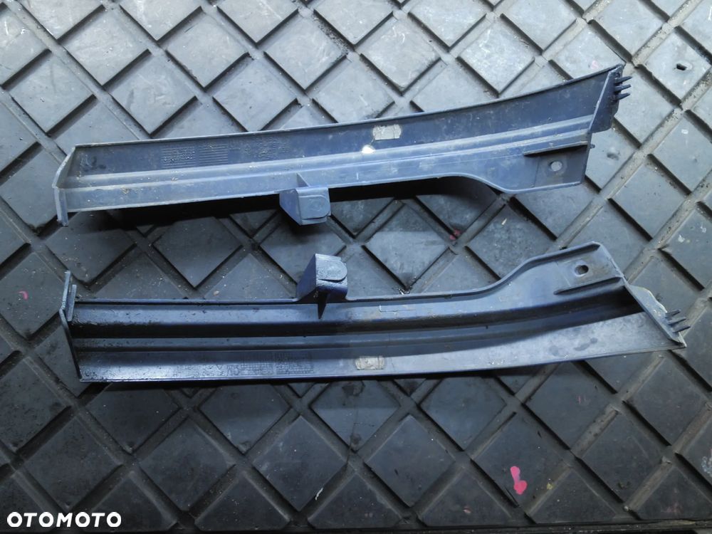 OPEL ZAFIRA A listwy pod lampę PRAWA LEWA STRONA KOMPLET 90580652 90580651 - 2