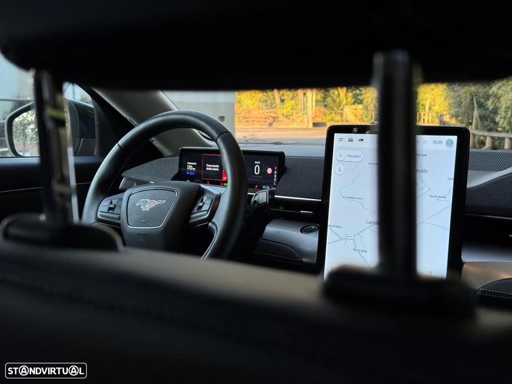 Ford Mustang Mach-E 75.7 kWh Base - 27