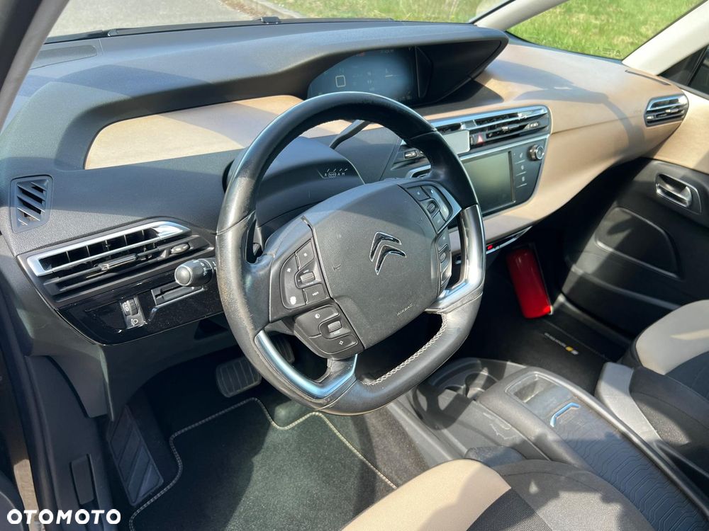 Citroën C4 Grand Picasso - 23