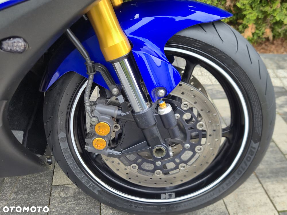Yamaha R6 - 11
