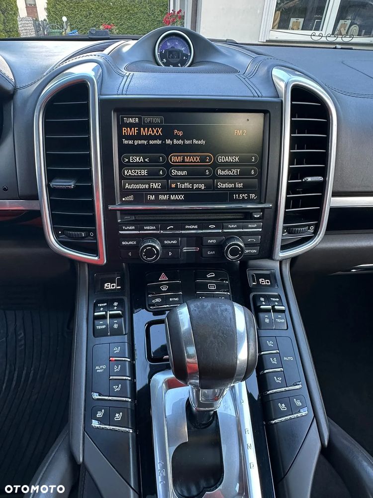 Porsche Cayenne Diesel Platinum Edition - 22