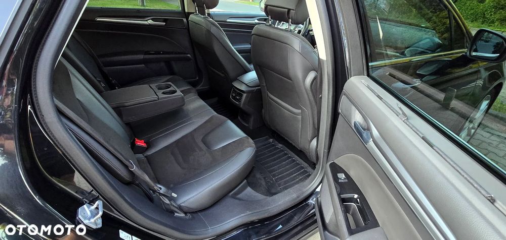 Ford Mondeo - 17
