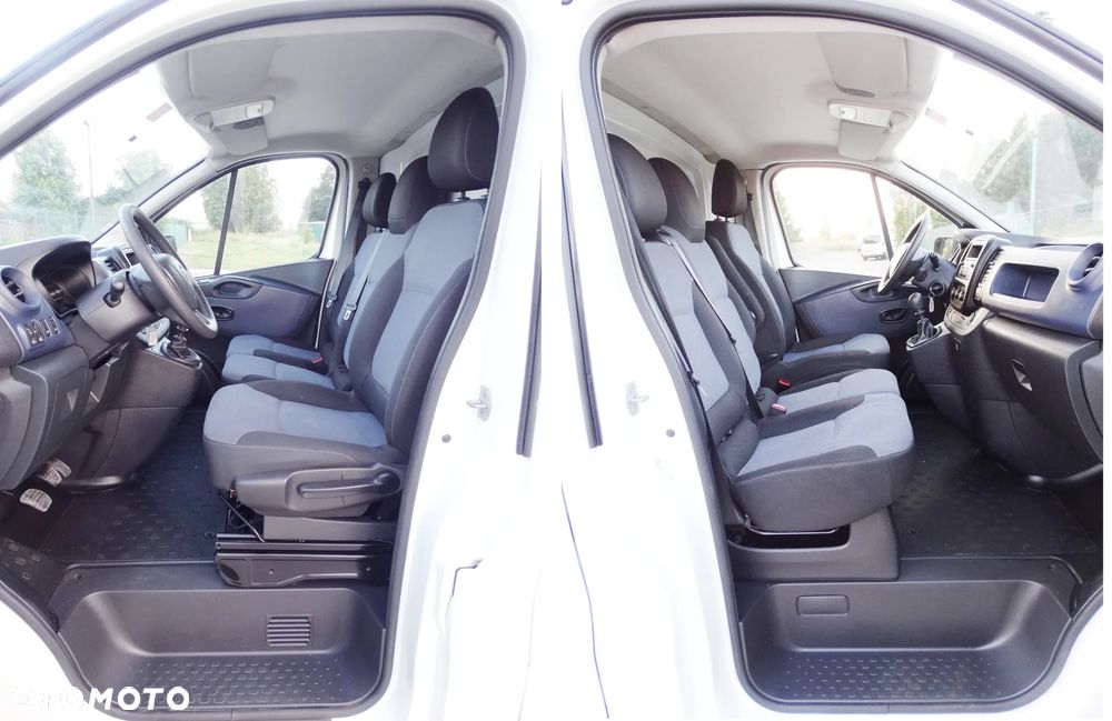 Opel VIVARO 104 TYS.KM  2018 120 PS MOŻLIWY KREDYT LEASING - 8