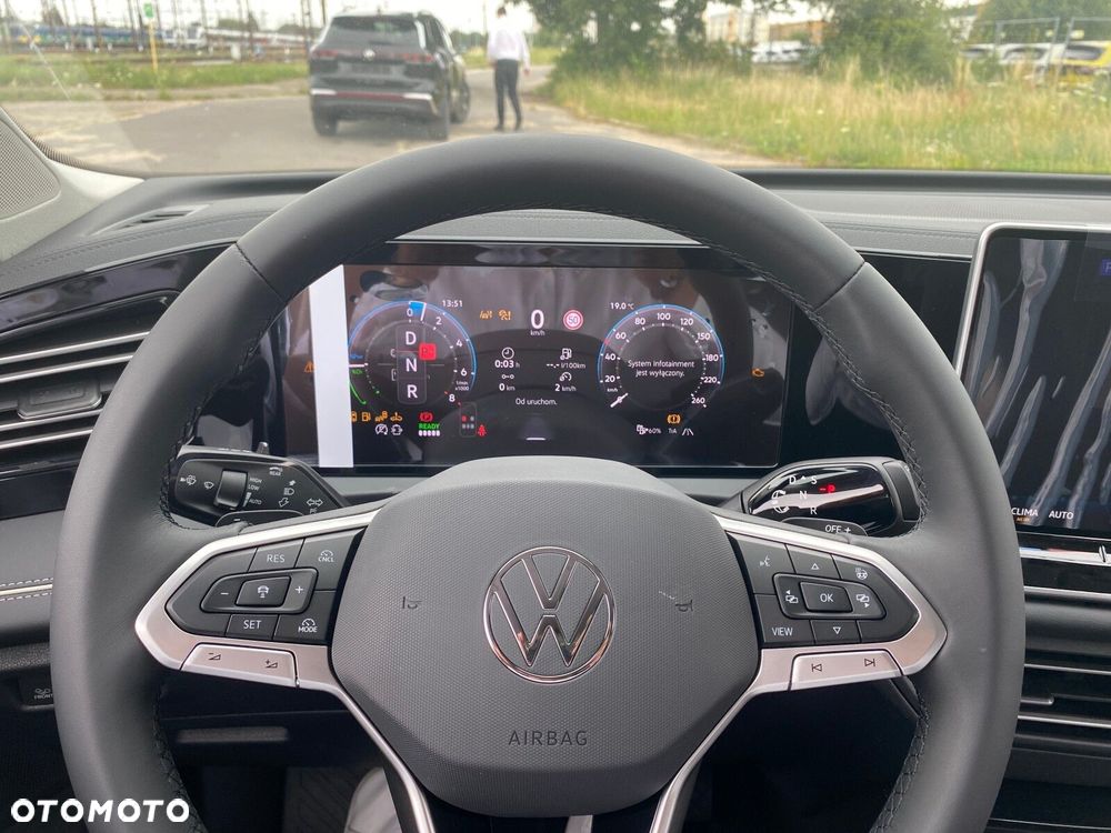 Volkswagen Tiguan - 14
