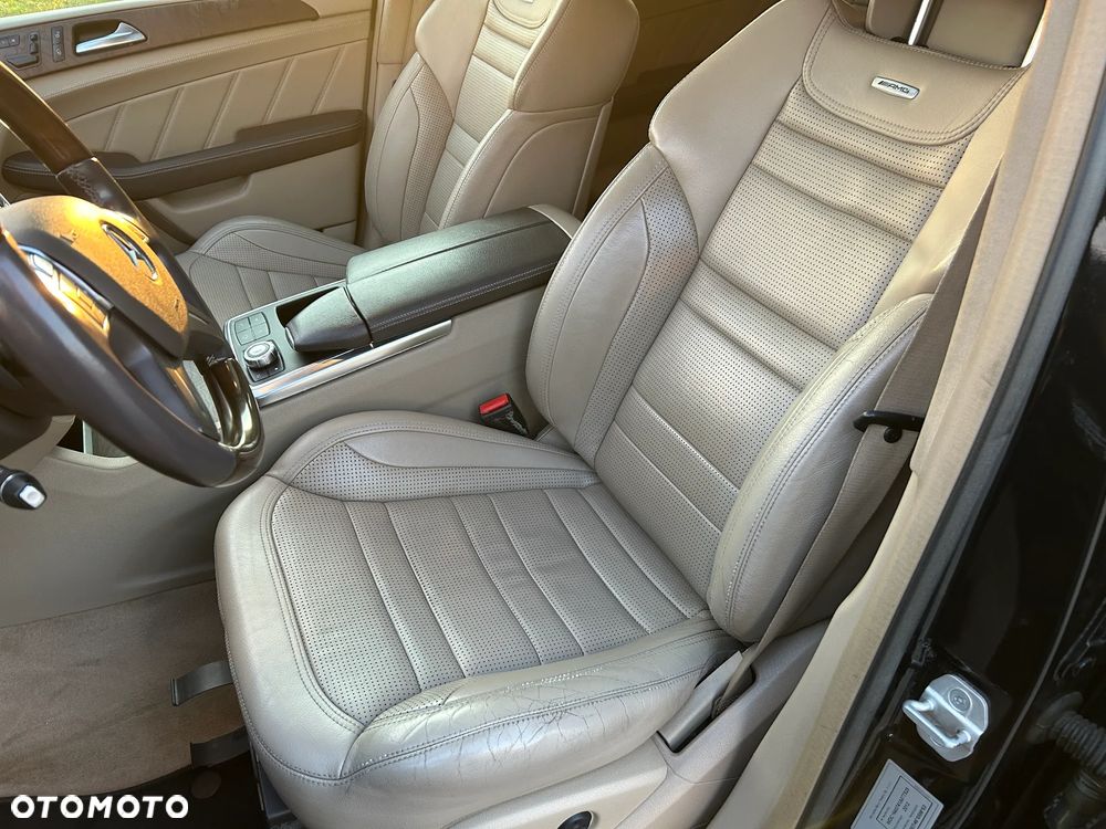 Mercedes-Benz ML 63 AMG 4Matic AMG SPEEDSHIFT 7G-TRONIC - 11