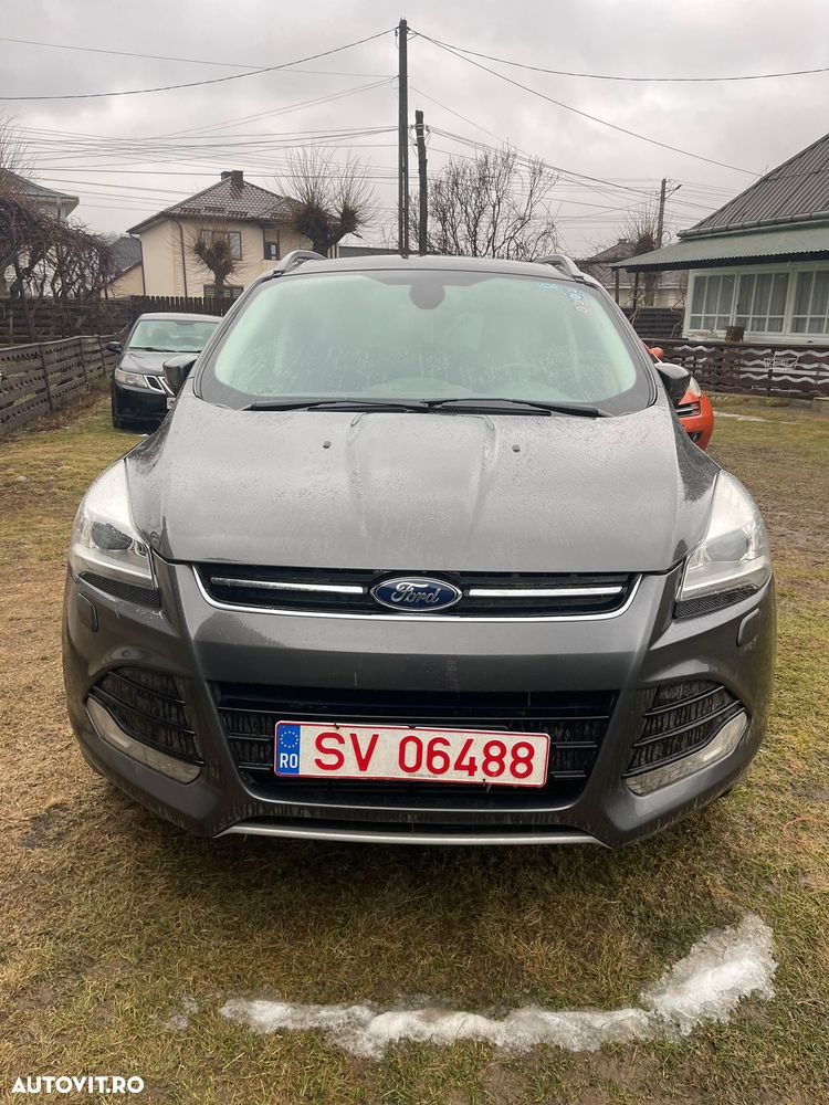 Ford Kuga 2.0 TDCi 4x4 Aut. Titanium - 4