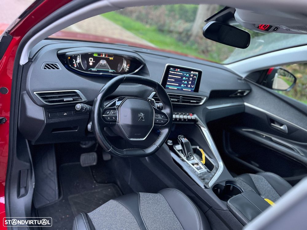 Peugeot 3008 PureTech 130 Stop & Start GPF EAT8 Allure - 8