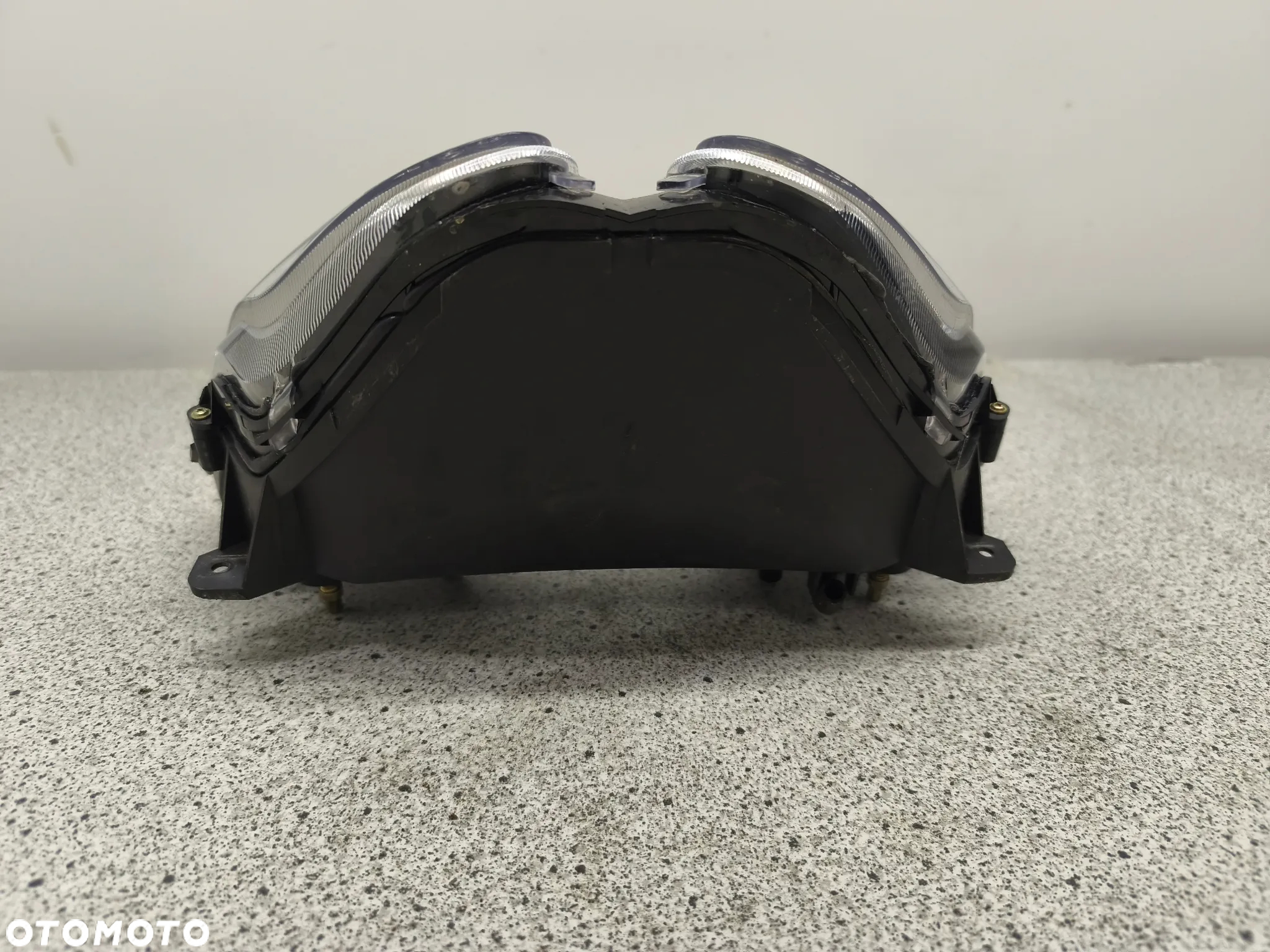 Lampa przód, przednia, reflektor Piaggio NRG - 10