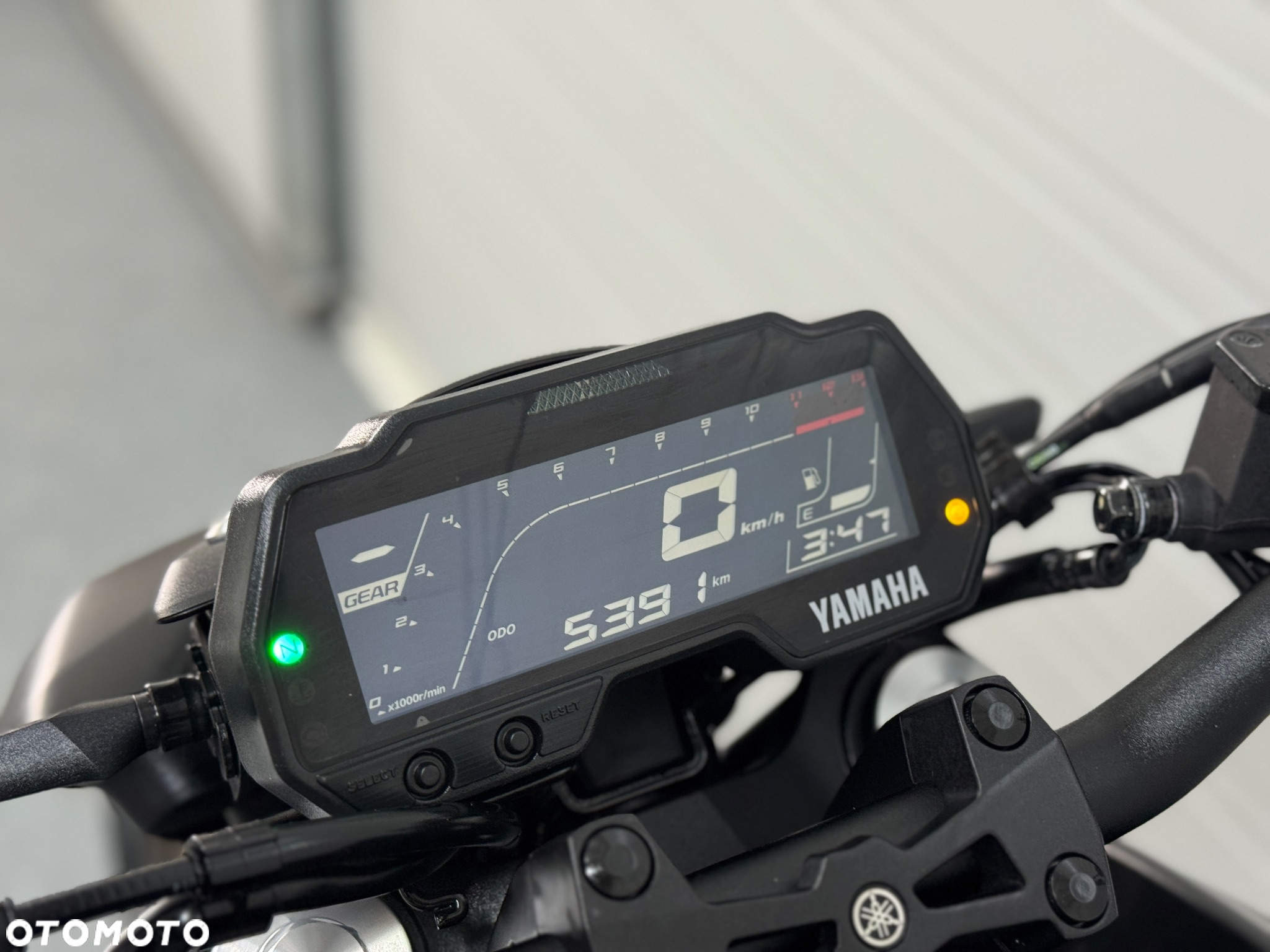 Yamaha MT - 17