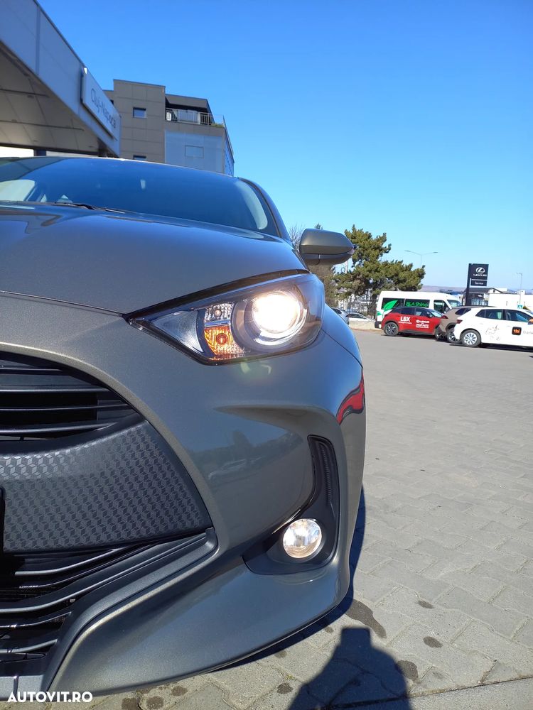 Toyota Yaris 1.5 VVT-i HSD Dynamic - 3