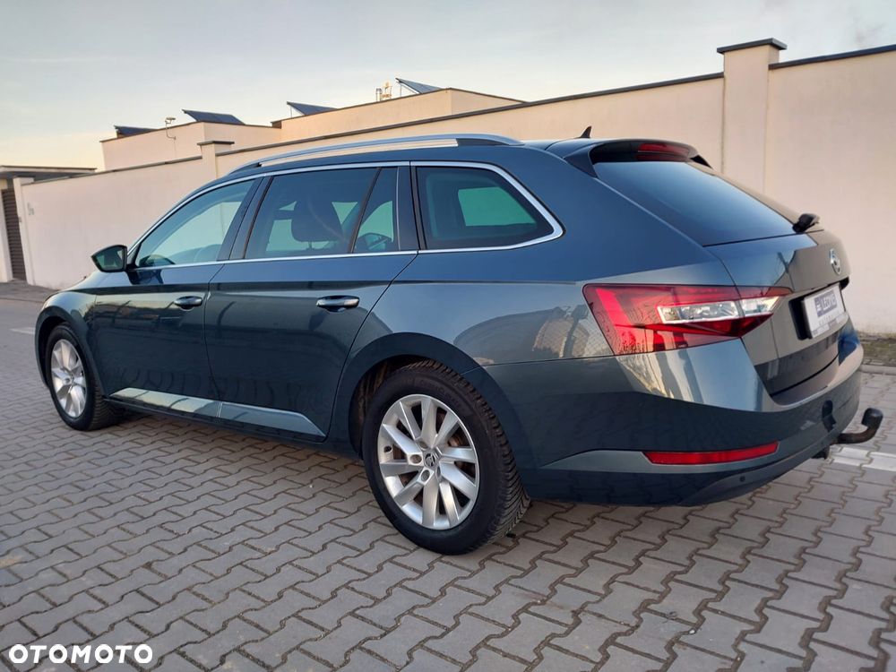 Skoda Superb 2.0 TDI Ambition DSG7 - 2