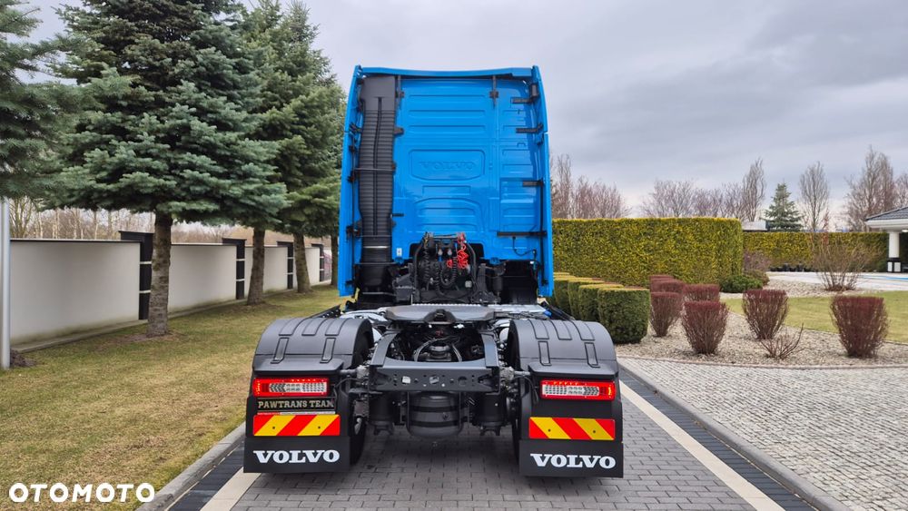 Volvo VOLVO///FH///500///2023/// GLOBETROTTER///XXL///JEDYNE  212 TYŚ KM///KLIMATYZACJA POSTOJOWA///HYDRAULIKA/// ALUFELGI///ZABUDOWY  MIĘDZYOSIOWE///KAMERA/// FULL LED///VIRTUAL COCPIT/// PERFEKCYJNY STAN - 6