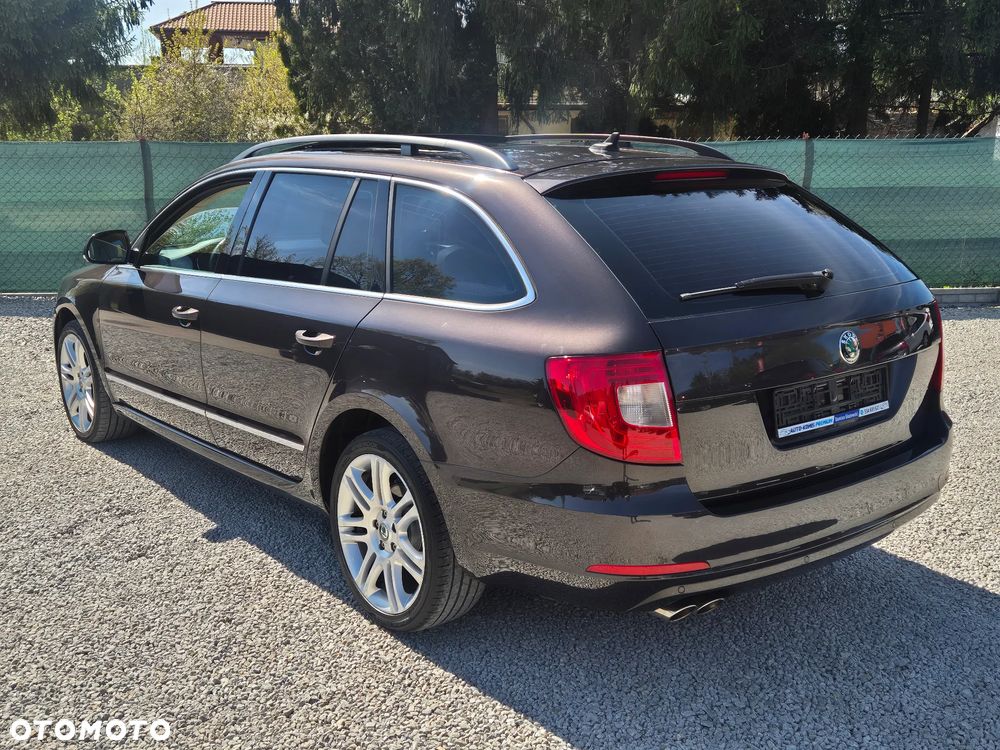 Skoda Superb 2.0 TDI DSG Exclusive - 7