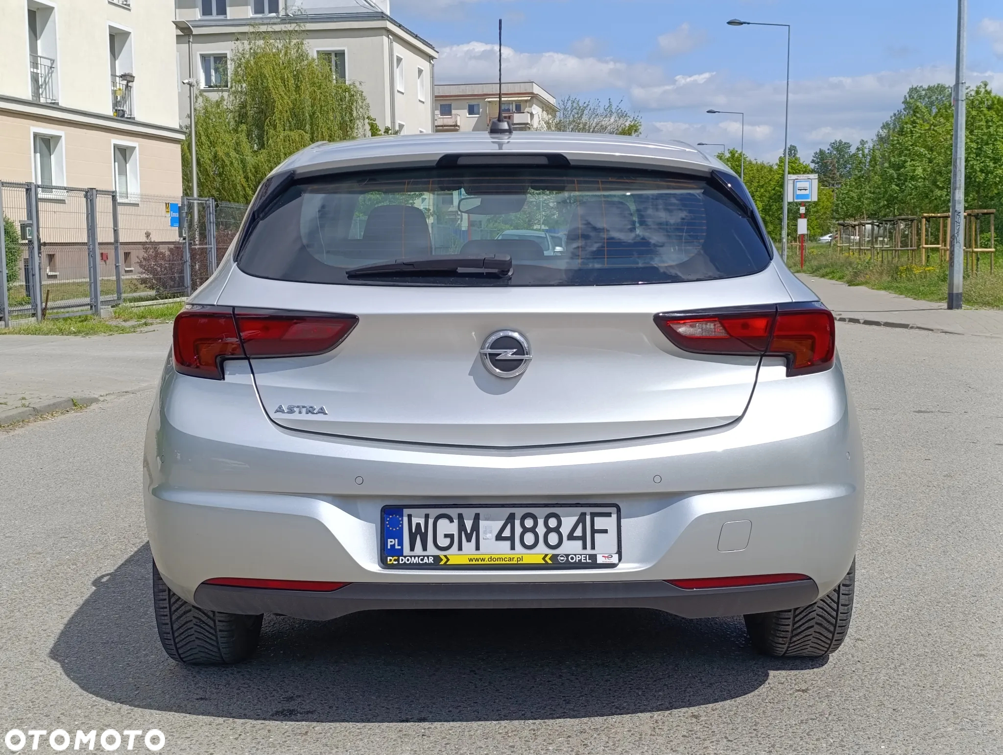 Opel Astra V 1.2 T Elegance S&S - 6