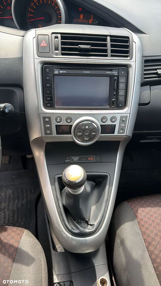 Toyota Verso 2.0 D-4D - 9