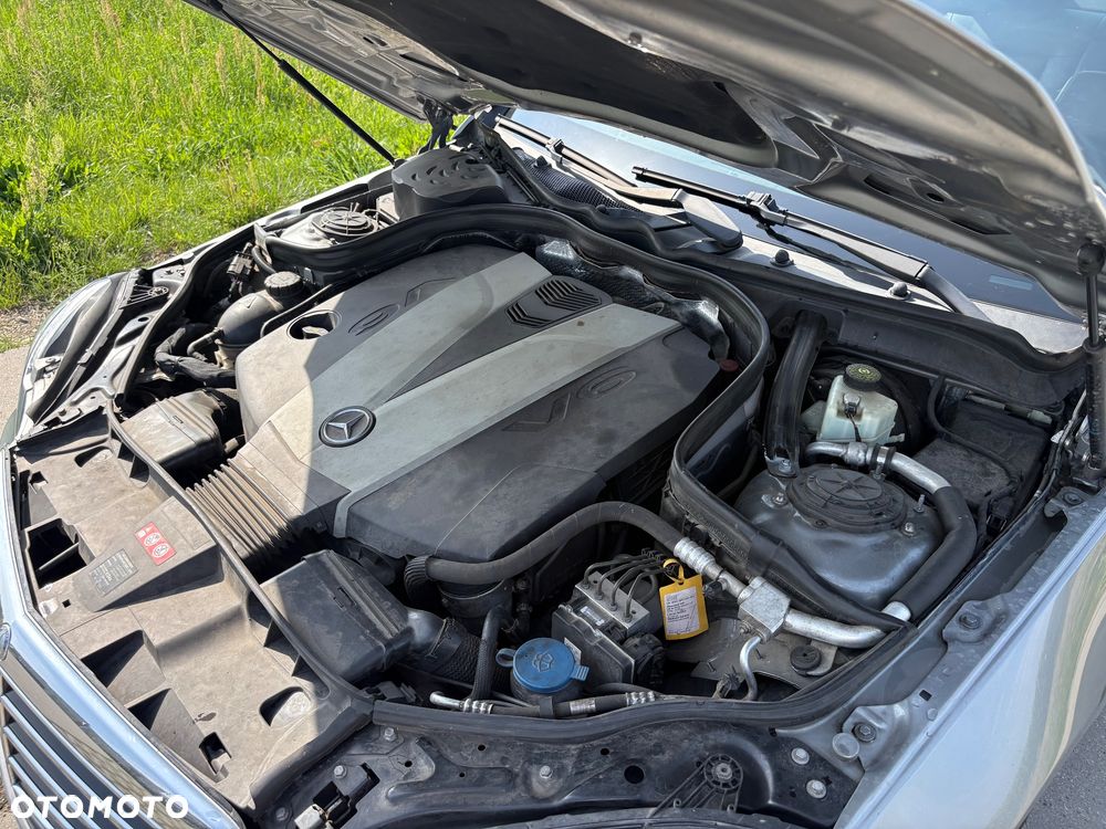 Mercedes-Benz Klasa E 350 CDI DPF BlueEFFICIENCY 7G-TRONIC Avantgarde - 25