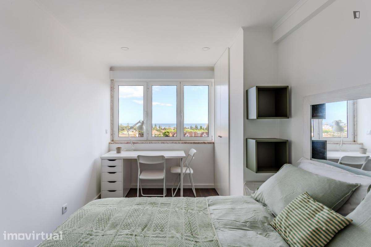 Quarto - localizado em Carcavelos Lisbon - Grande imagem: 3/16