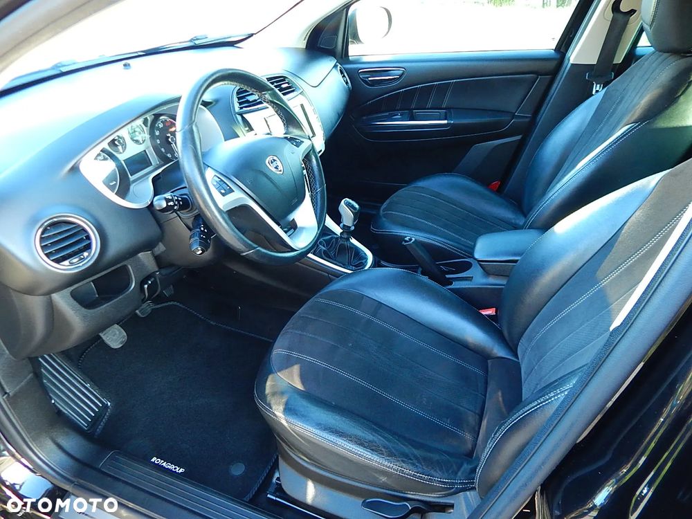 Lancia Delta 1.4 MultiAir 16v Platinum - 21