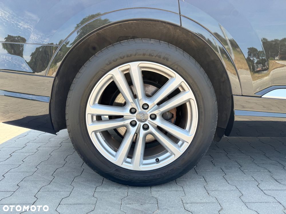 Audi Q7 - 13